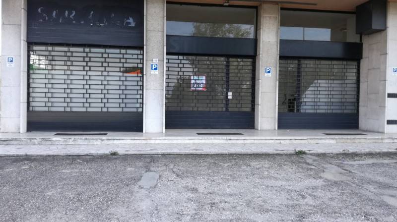 negozio in vendita a Bussolengo