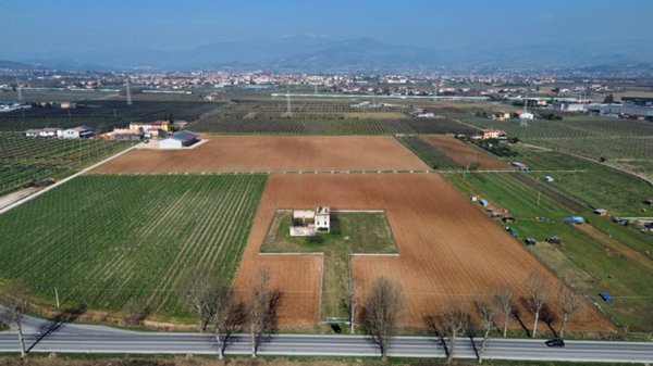 casa indipendente in vendita a Bussolengo