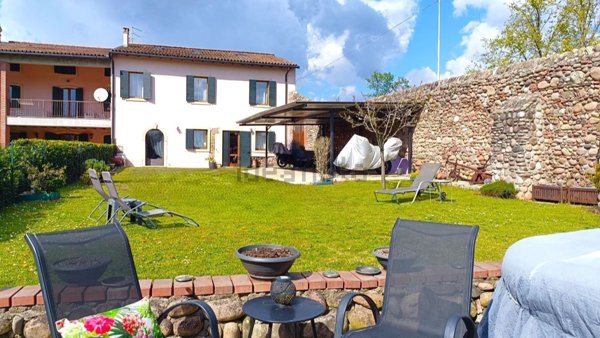 casale in vendita a Bussolengo