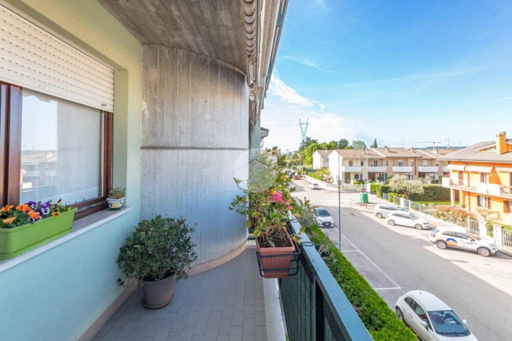 appartamento in vendita a Bussolengo