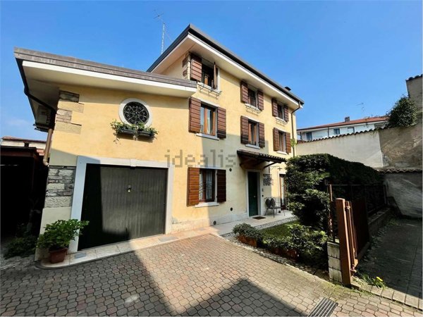 casa indipendente in vendita a Bussolengo