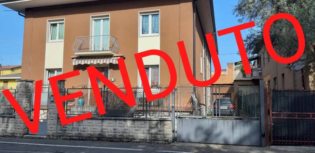 casa indipendente in vendita a Bussolengo