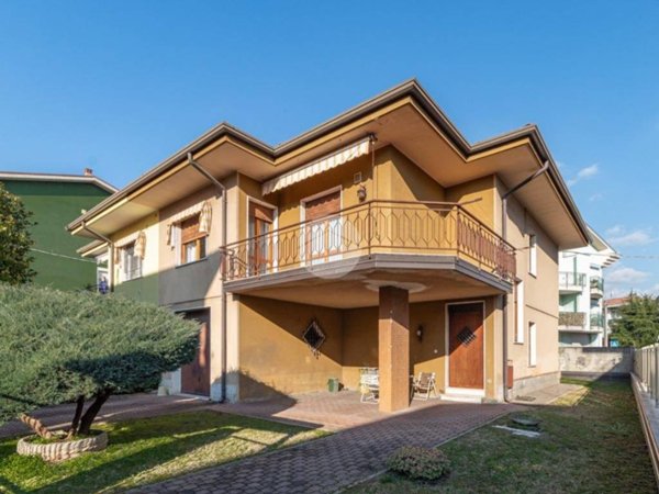 casa indipendente in vendita a Bussolengo