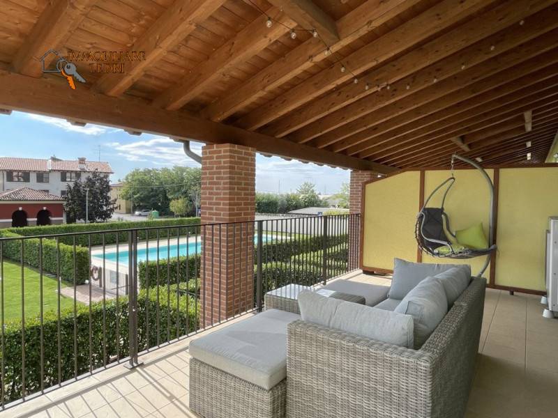 casa indipendente in vendita a Bussolengo