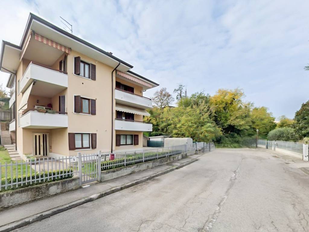 appartamento in vendita a Bussolengo