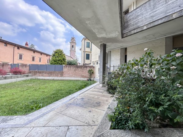 locale di sgombero in vendita a Bussolengo