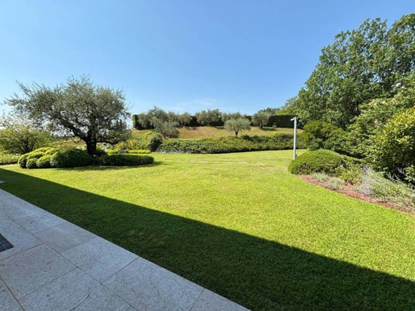 villa in vendita a Bussolengo