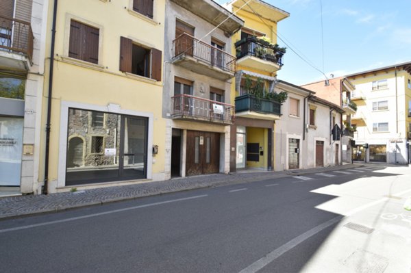 casa indipendente in vendita a Bussolengo
