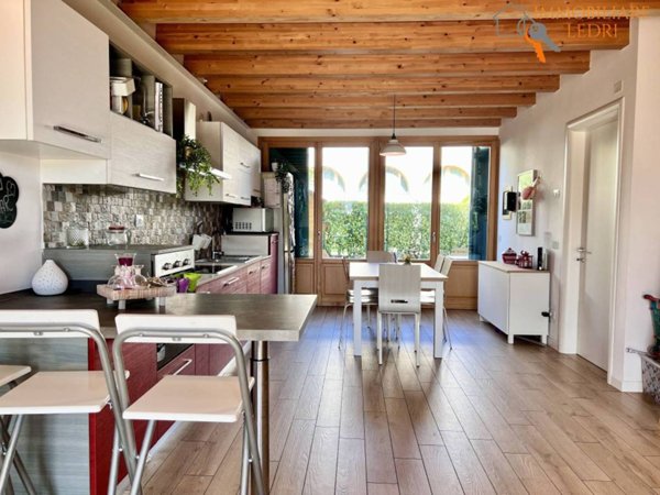 casa indipendente in vendita a Bussolengo