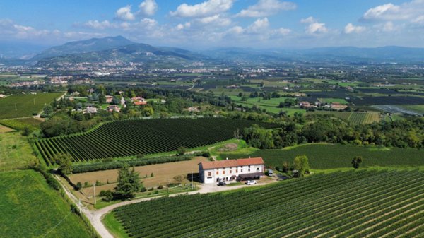 casale in vendita a Bussolengo
