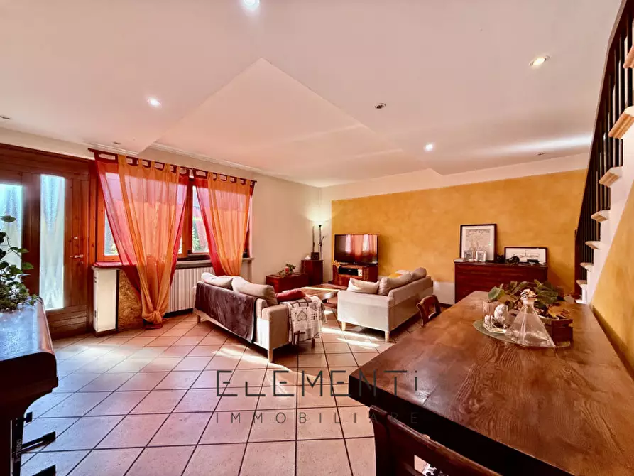 casa indipendente in vendita a Bussolengo