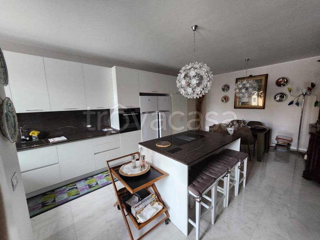 appartamento in vendita a Bussolengo
