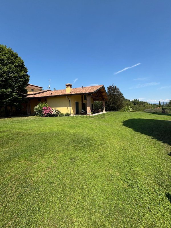 villa in vendita a Bussolengo