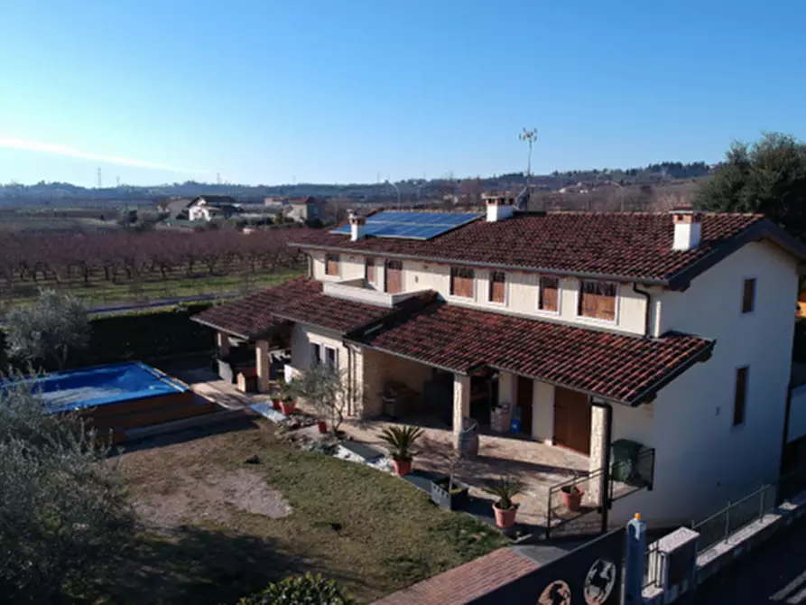 casa indipendente in vendita a Bussolengo