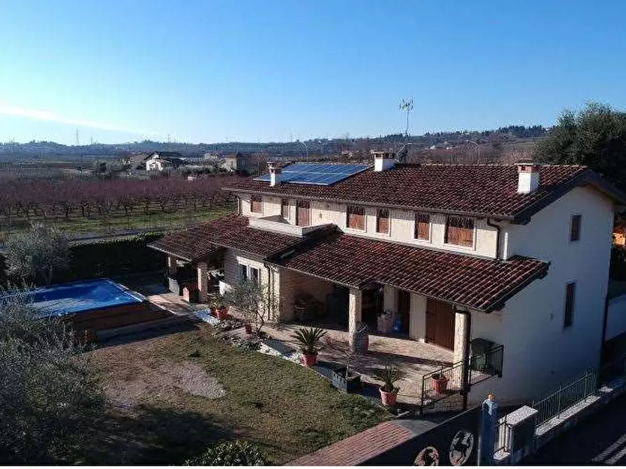 casa indipendente in vendita a Bussolengo