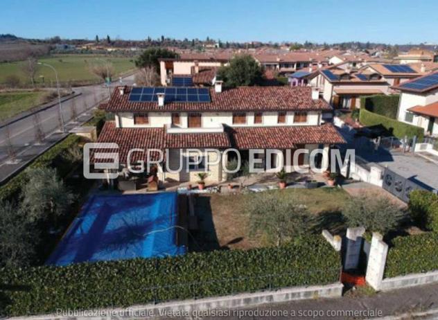 casa indipendente in vendita a Bussolengo