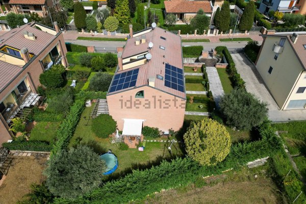 casa indipendente in vendita a Bussolengo