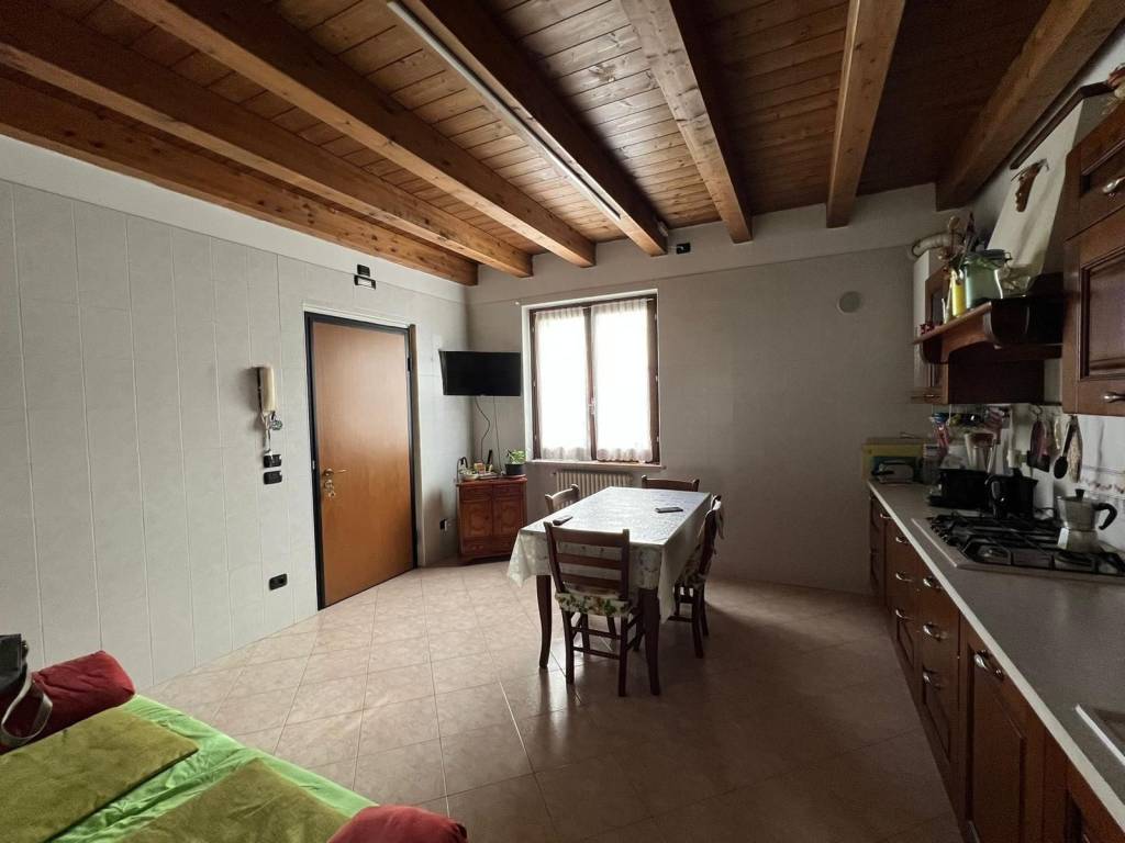 appartamento in vendita a Bussolengo