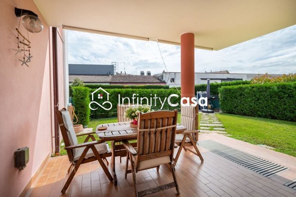 casa indipendente in vendita a Bussolengo