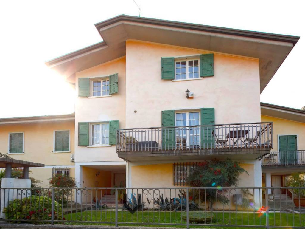 casa indipendente in vendita a Bussolengo in zona San Vito