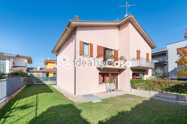casa indipendente in vendita a Bussolengo