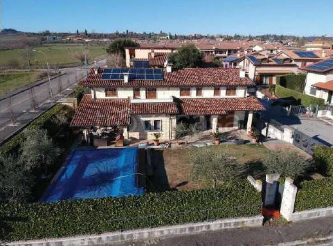casa indipendente in vendita a Bussolengo