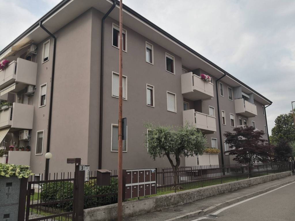 appartamento in vendita a Bussolengo