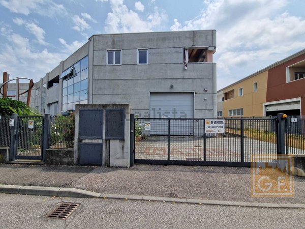 locale di sgombero in vendita a Bussolengo