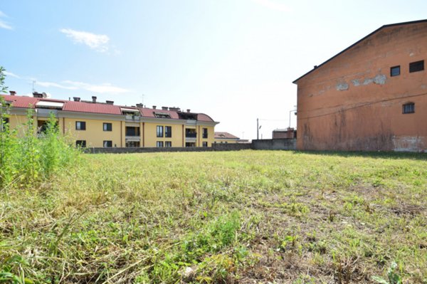 terreno edificabile in vendita a Bussolengo