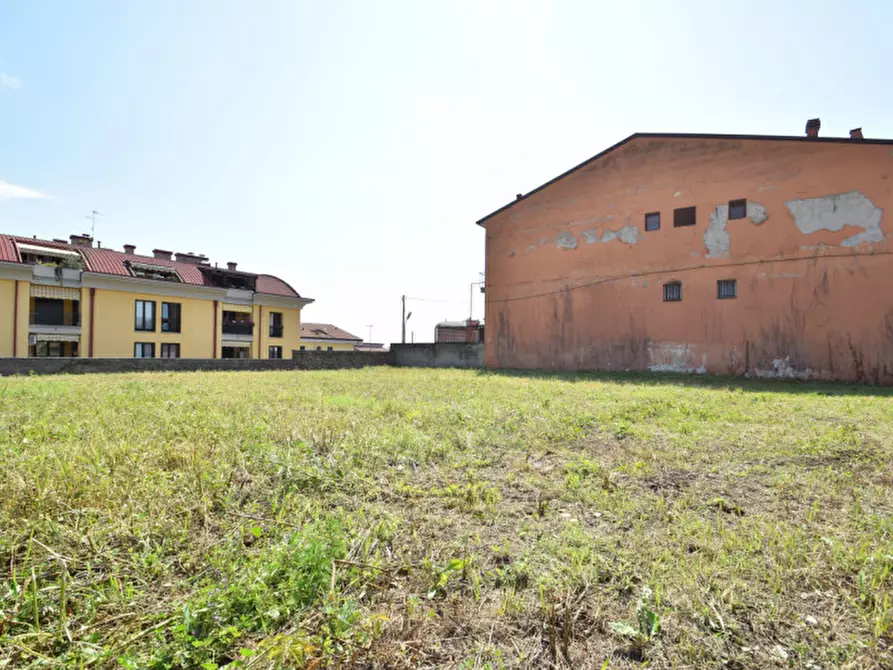 terreno edificabile in vendita a Bussolengo