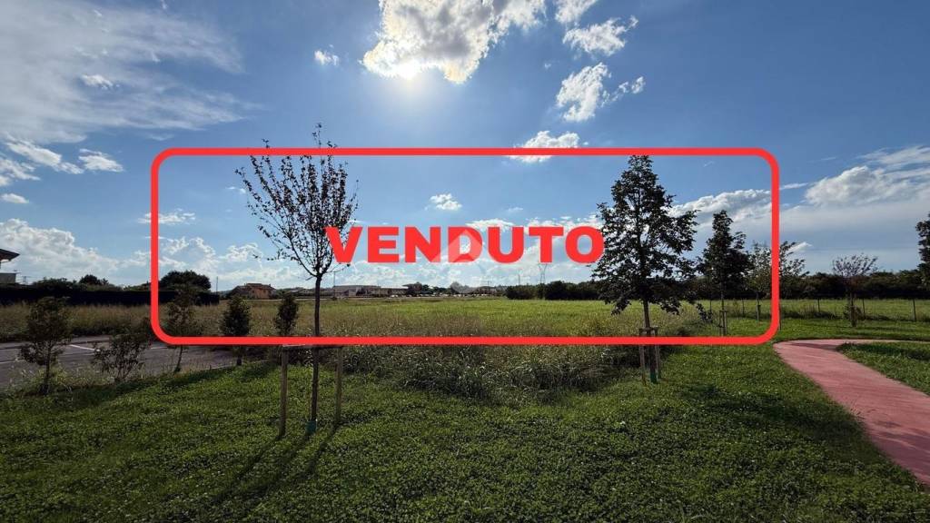 terreno edificabile in vendita a Bussolengo