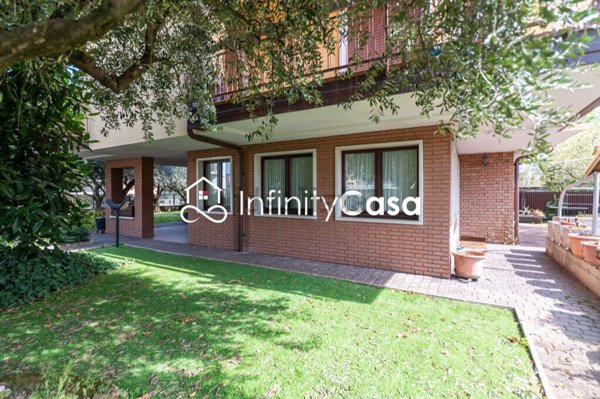 casa indipendente in vendita a Bussolengo