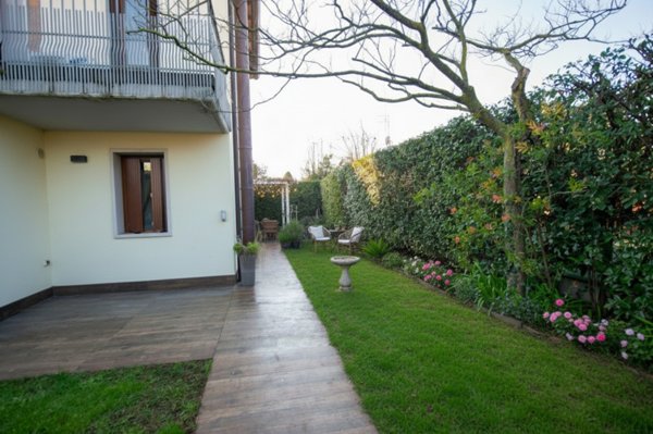 casa indipendente in vendita a Bussolengo in zona San Vito