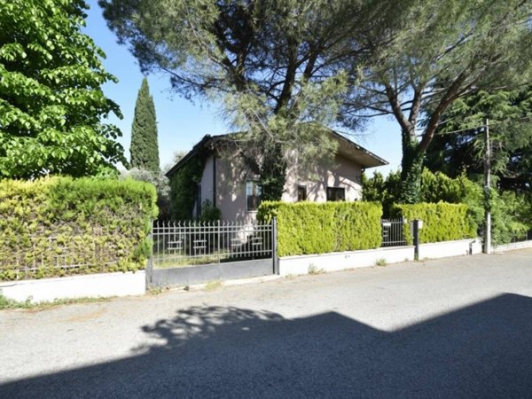 casa indipendente in vendita a Bussolengo