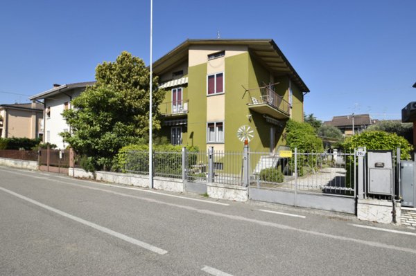 casa indipendente in vendita a Bussolengo