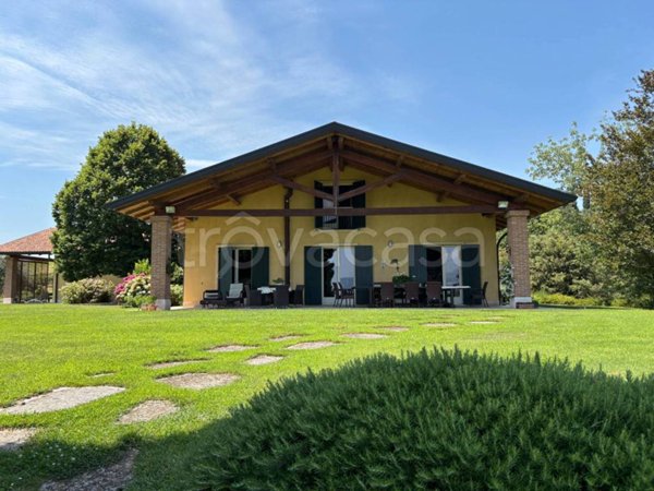 casa indipendente in vendita a Bussolengo
