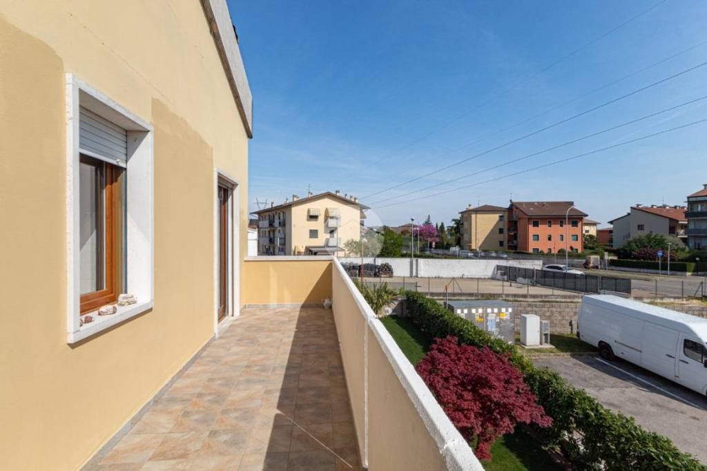 appartamento in vendita a Bussolengo