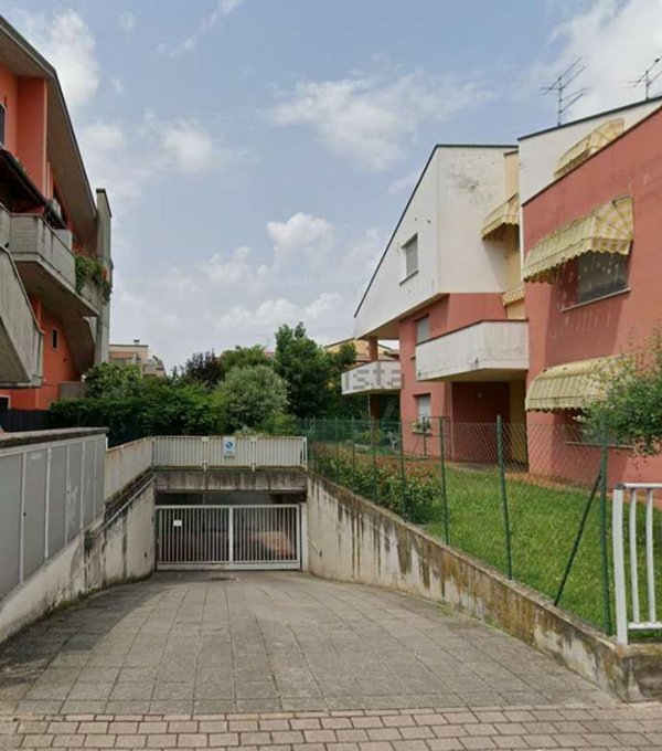 locale di sgombero in vendita a Bussolengo