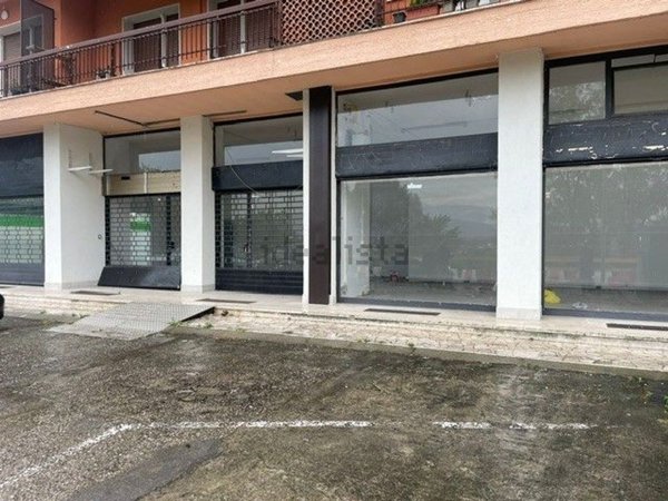 negozio in vendita a Bussolengo