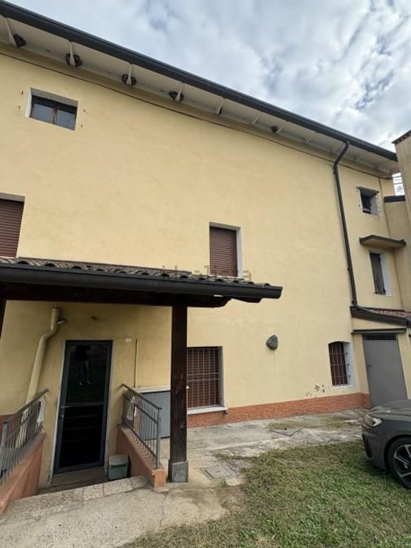 pentavano in vendita a Bussolengo