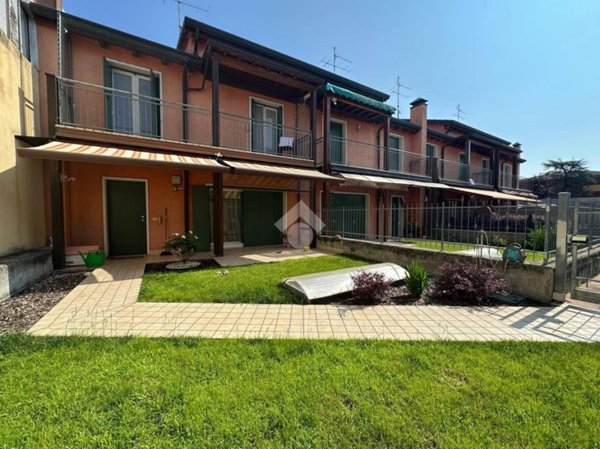 casa indipendente in vendita a Bussolengo in zona San Vito