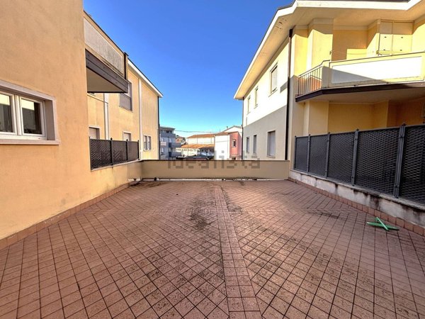 appartamento in vendita a Bussolengo in zona San Vito
