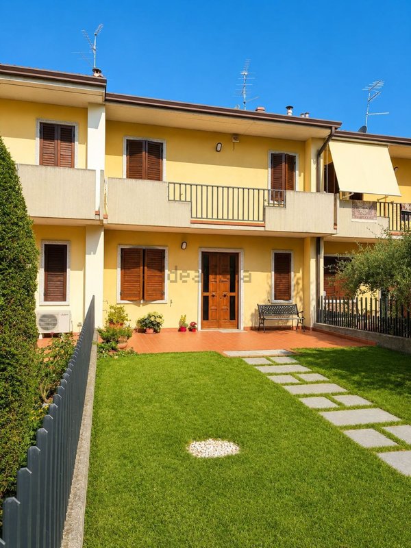 casa indipendente in vendita a Bussolengo in zona San Vito
