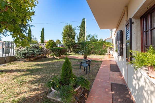 casa indipendente in vendita a Bussolengo