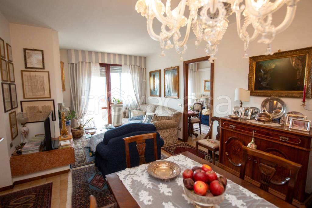appartamento in vendita a Bussolengo