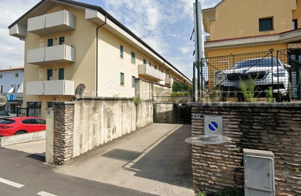 box auto in vendita a Bussolengo in zona San Vito
