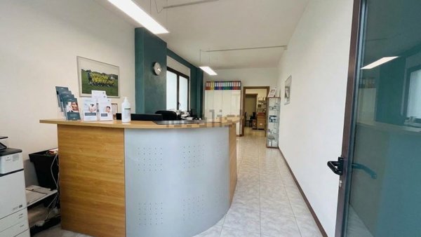 ufficio in vendita a Bussolengo in zona San Vito