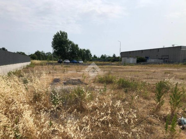 terreno edificabile in vendita a Buttapietra