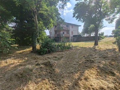 casa indipendente in vendita a Buttapietra in zona Marchesino