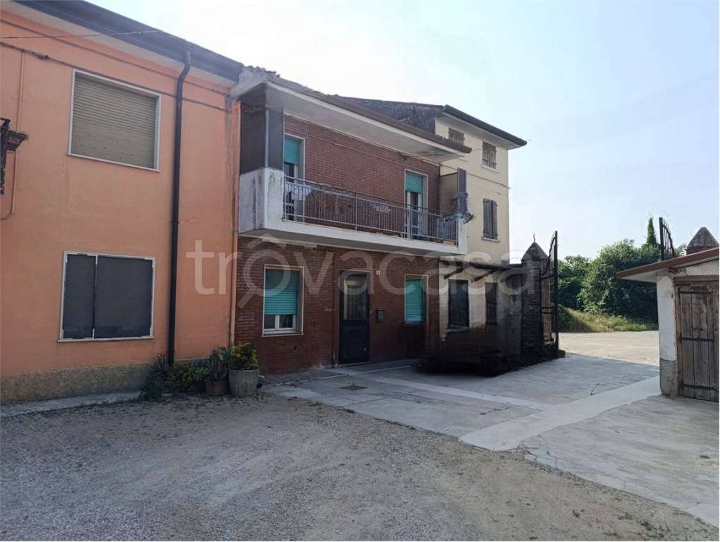 casa indipendente in vendita a Buttapietra